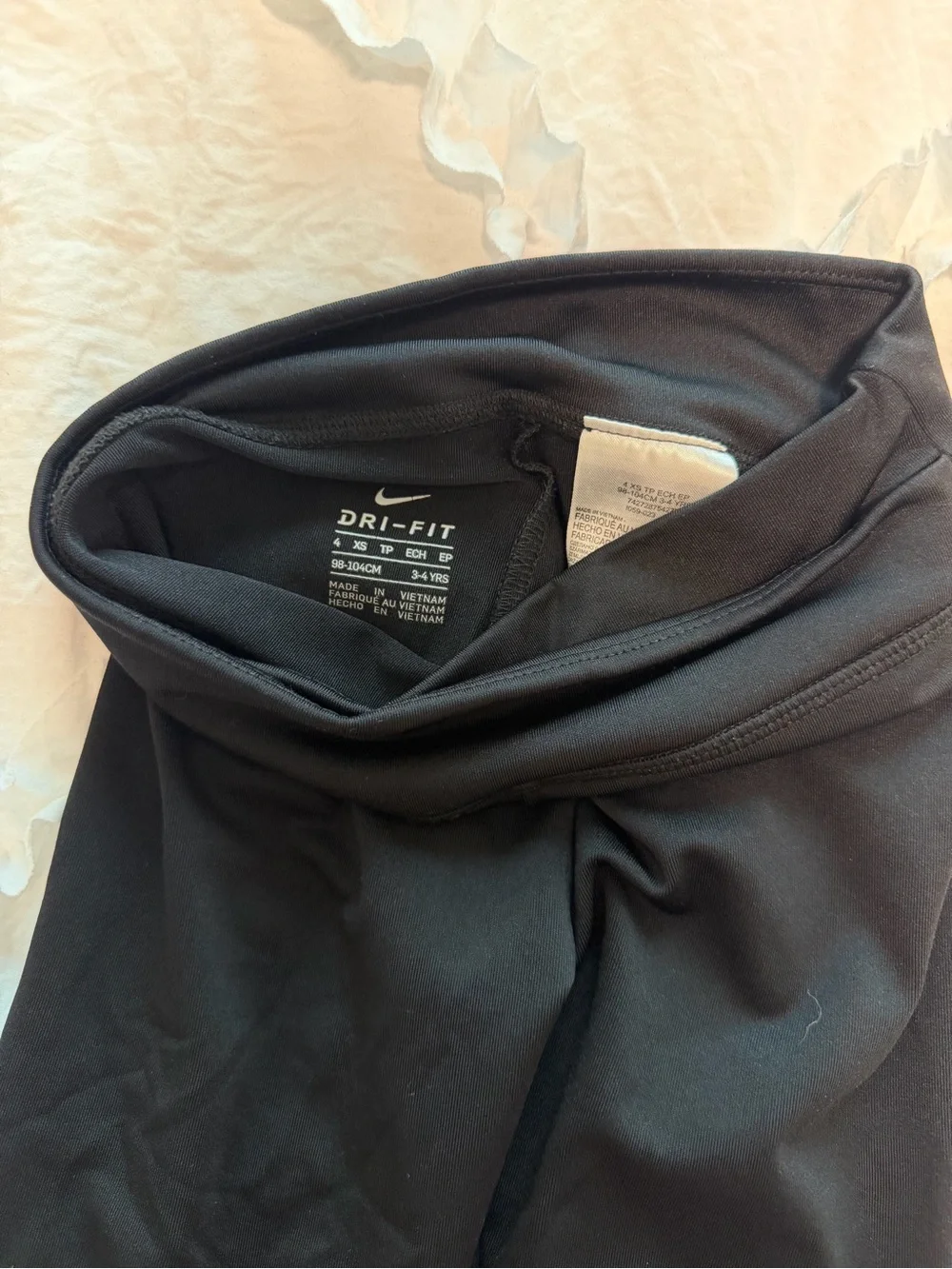 Nike Girls Black Leggings with Yellow Swoosh Accent XS 4